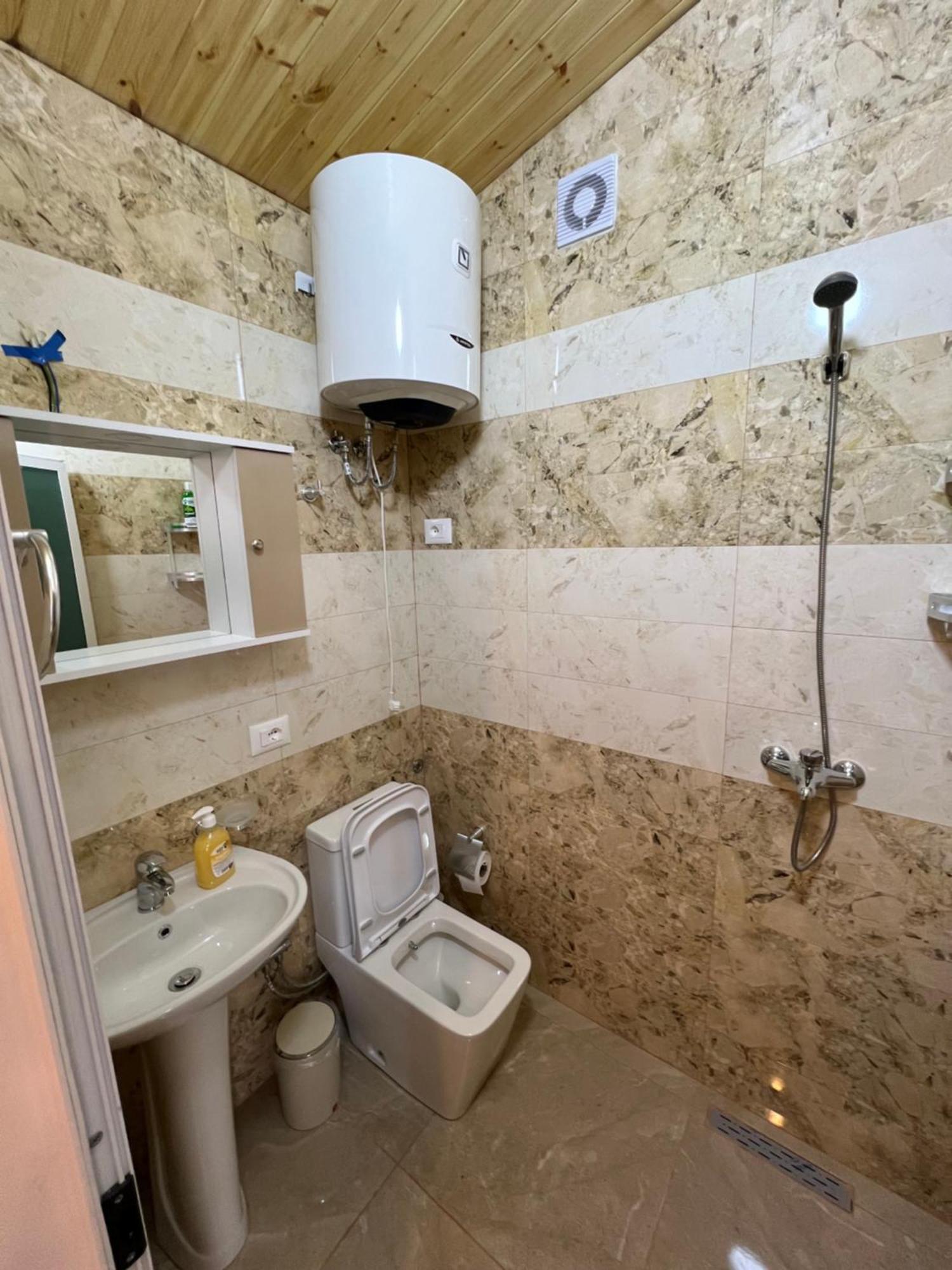 Lake Bliss Cabins Shkodër Екстериор снимка